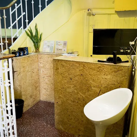 Hostel Aykibom Lisbon