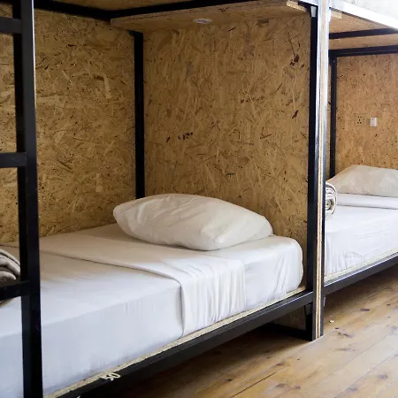 Hostel Aykibom *